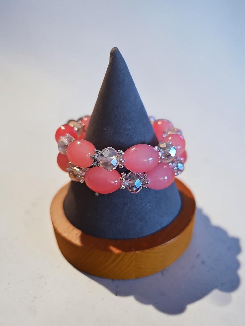 Sassified Boutique Nwt Pink Bead and Crystal Stretch Bracelet